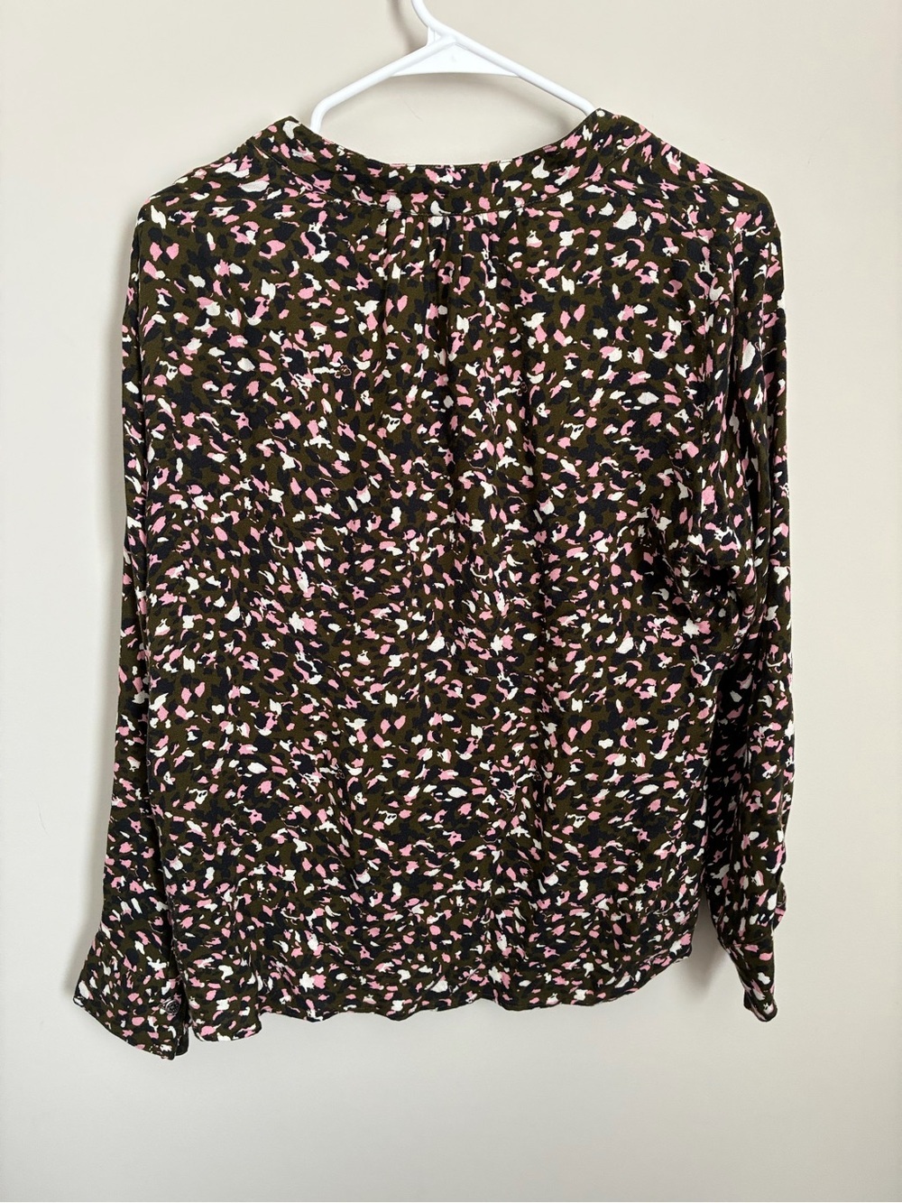 Zadig & Voltaire Paris Tink Leo Olive Abstract Blouse Size Medium - Picture 9 of 9